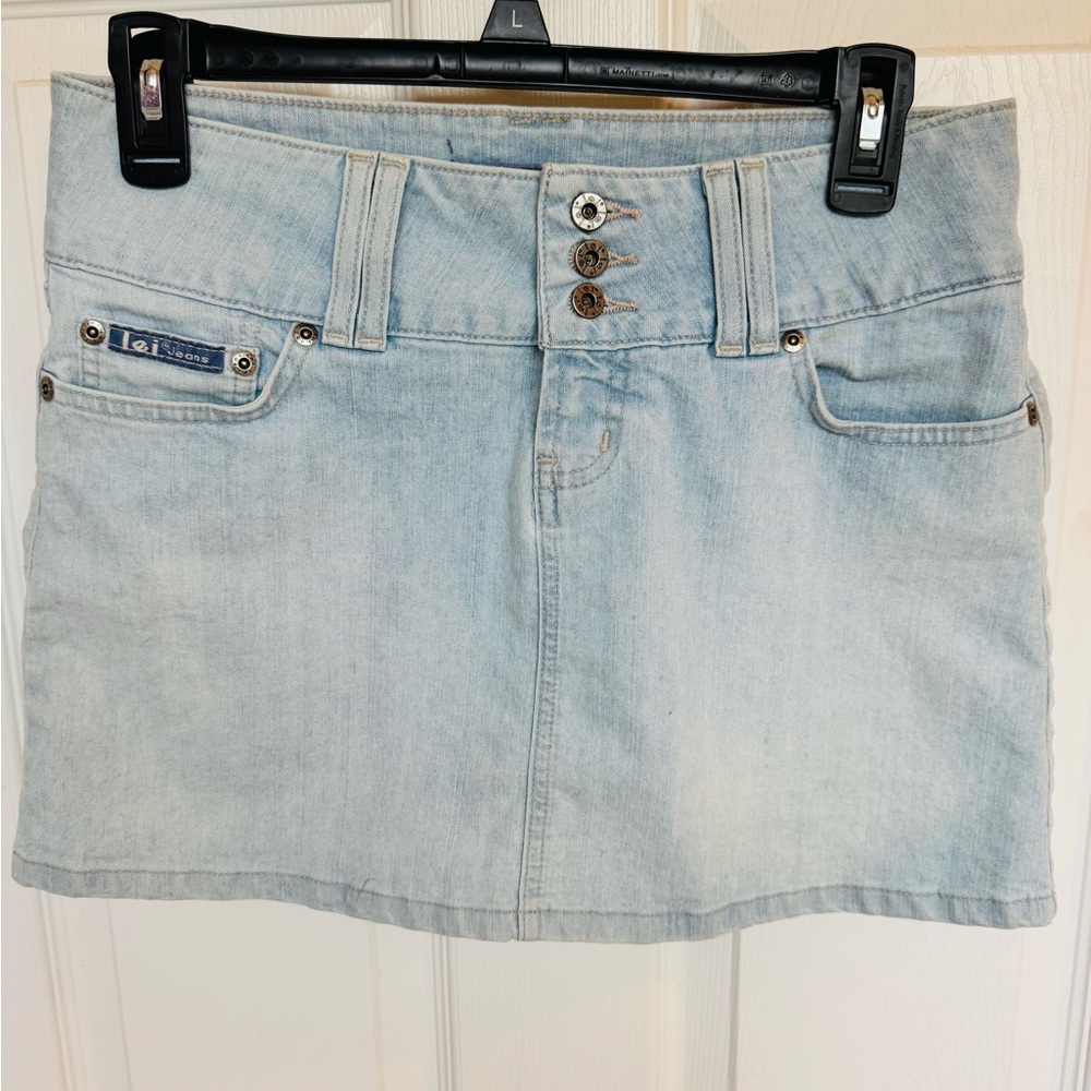 LEI Denim Mini Skirt Y2K Low Rise Light Wash Jean Skirt juniors 7